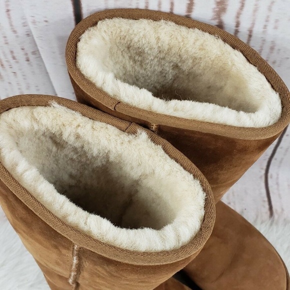 UGG Tan Winter Boots - Picture 6 of 7